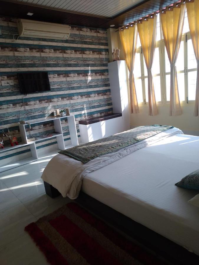Shiva Ganges View Guest House Варанаси Екстериор снимка
