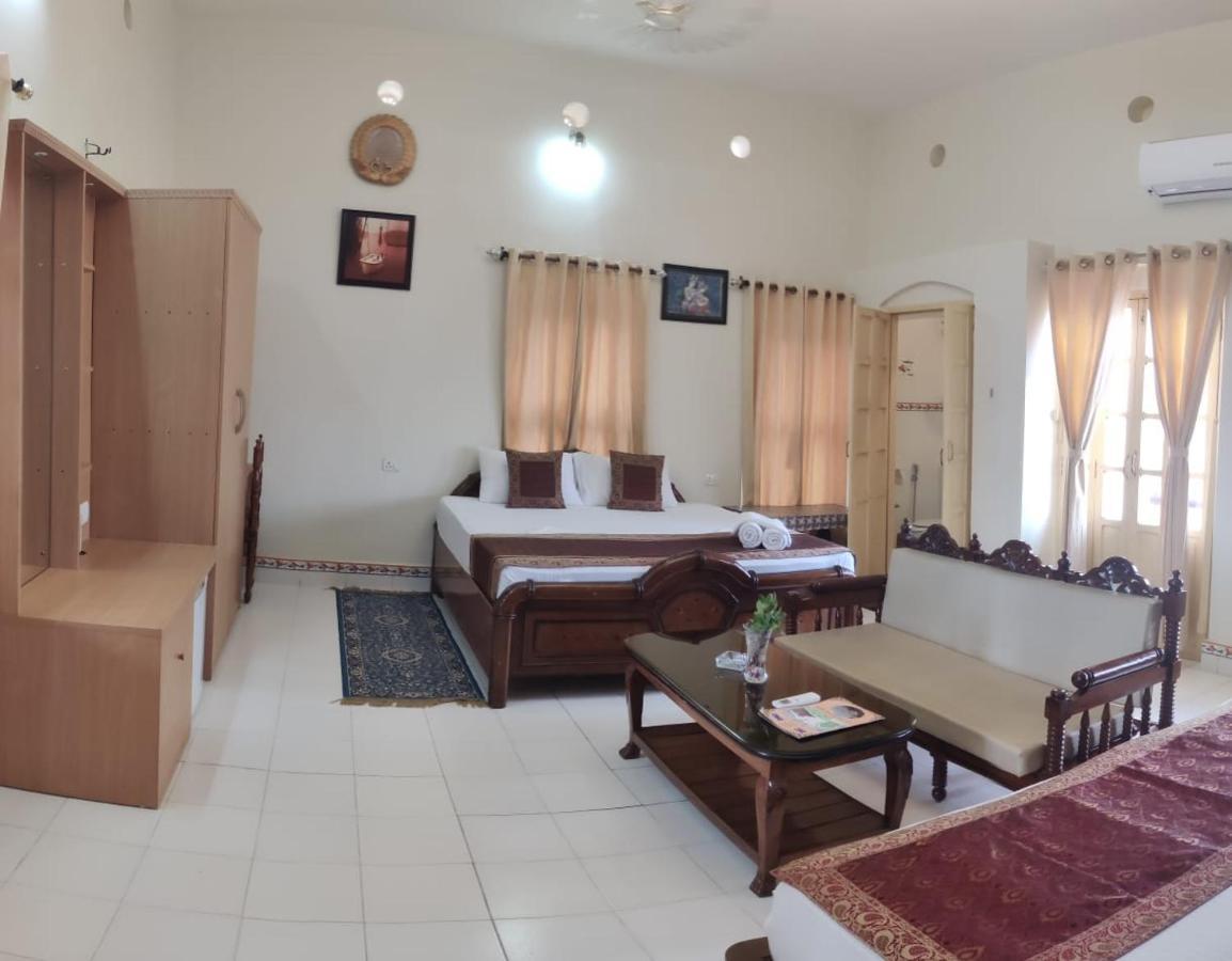 Shiva Ganges View Guest House Варанаси Екстериор снимка