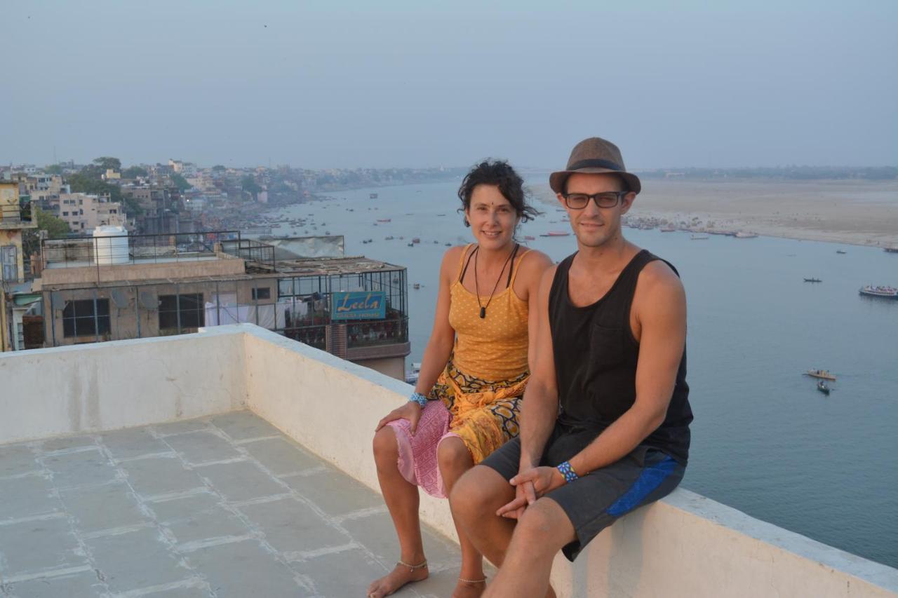 Shiva Ganges View Guest House Варанаси Екстериор снимка